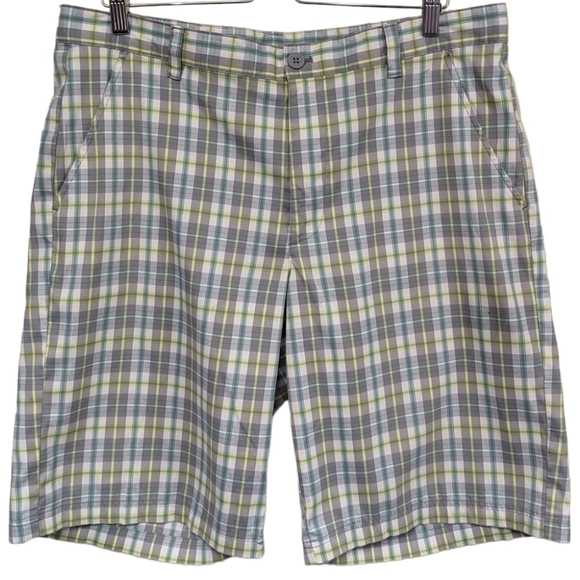 Izod Golf Men's Plaid Shorts Sz 36 - Picture 1 of 13